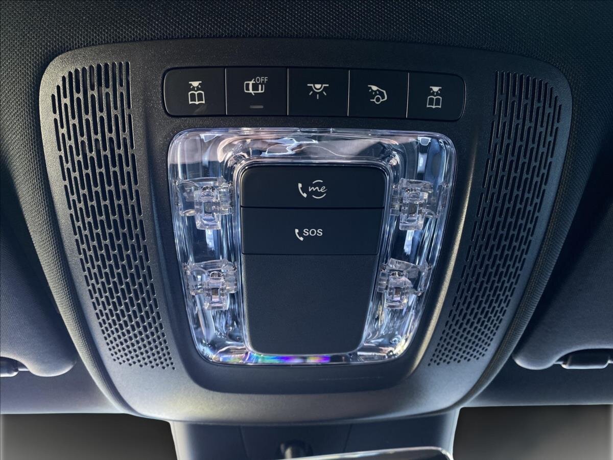 Mercedes-Benz Třídy A Sedan / Limuzína 1,3 l 120 kw