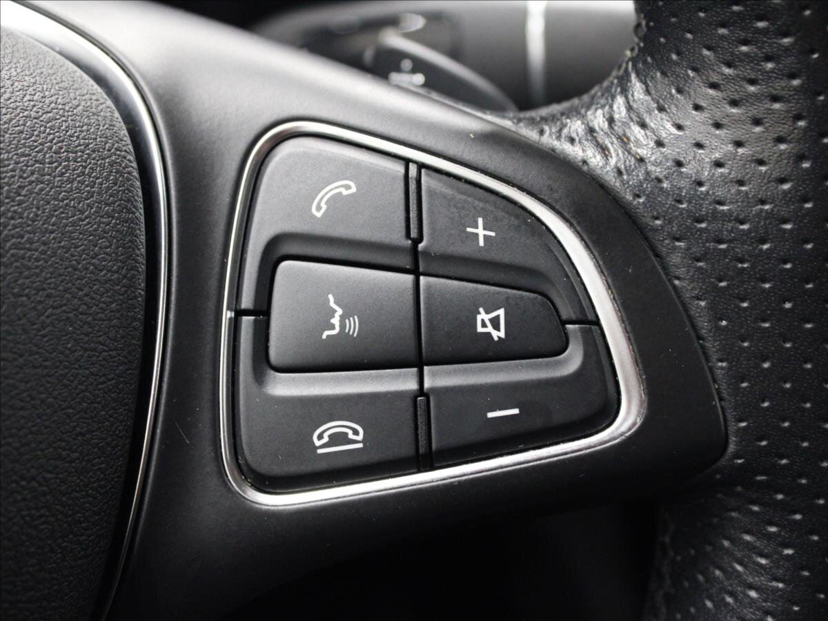 Mercedes-Benz Třídy C Kombi 2,0 l 135 kw