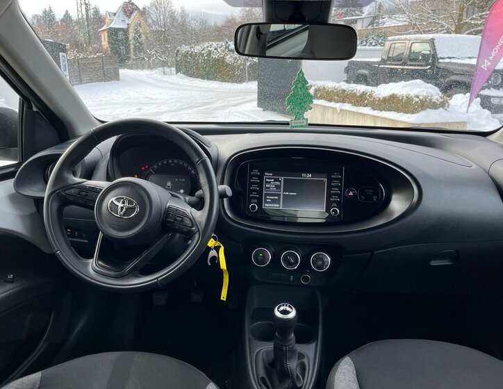 Toyota Aygo Hatchback 998,0 53 kw