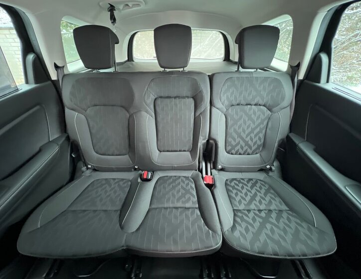 Renault Grand Scénic 7