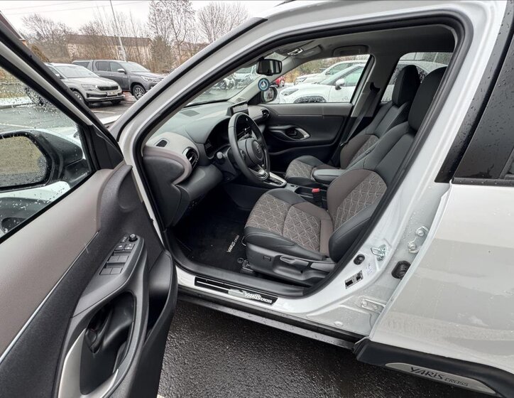 Toyota Yaris Cross SUV 1,5 l 68 kw
