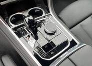 BMW Řada 8 14