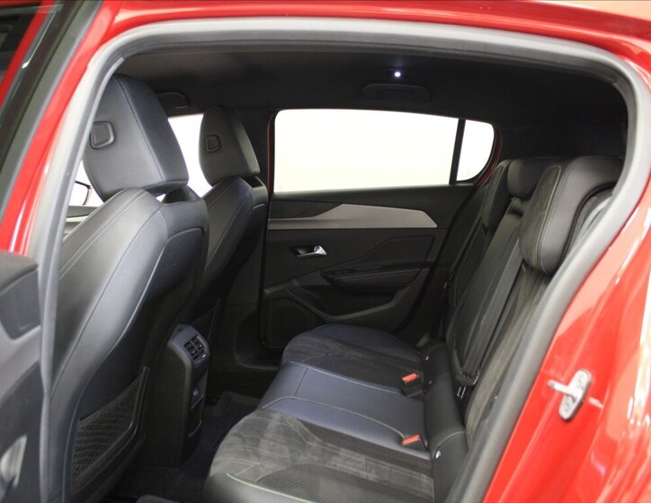 Peugeot 308 Hatchback 1,2 l 96 kw