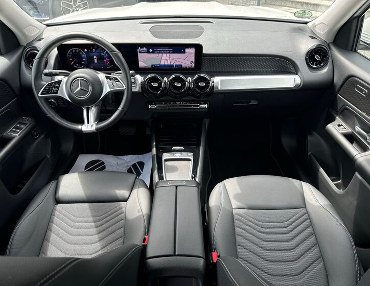 Mercedes-Benz GLB 11