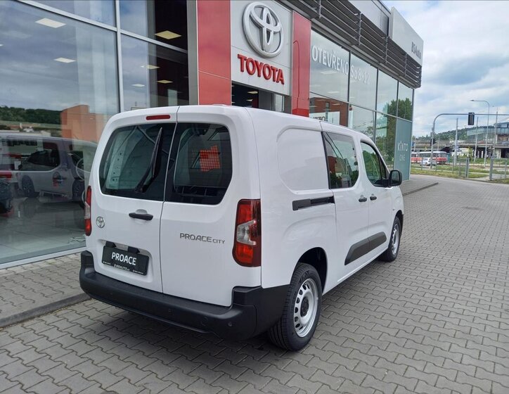 Toyota ProAce City Pick-up 1,5 l 96 kw