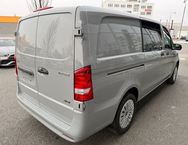 Mercedes-Benz Vito Skříň 2,0 l 140 kw