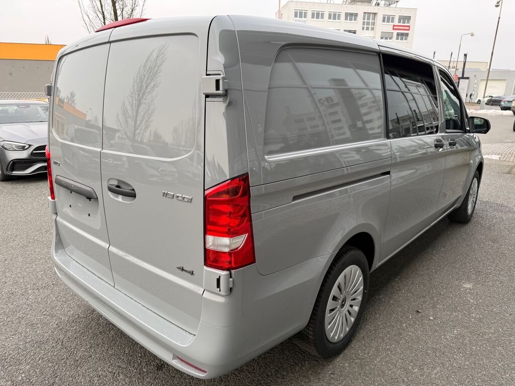 Mercedes-Benz Vito Skříň 2,0 l 140 kw