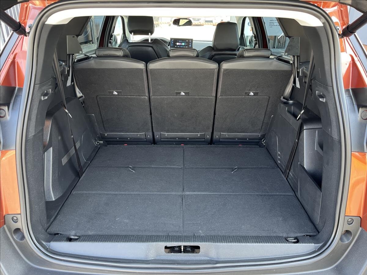 Peugeot 5008 SUV / Terénní 1,2 l 96 kw