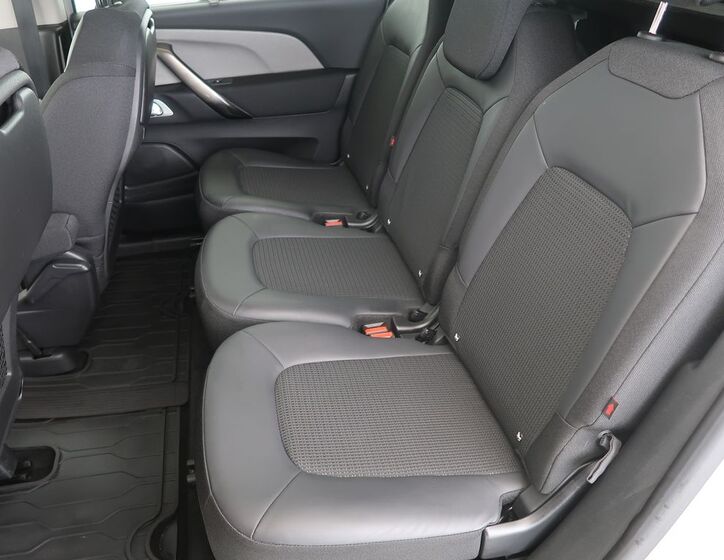 Citroën C4 SpaceTourer 10