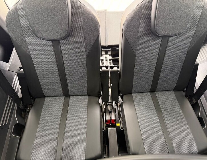 Peugeot 5008 SUV / Terénní 2,0 l 110 kw