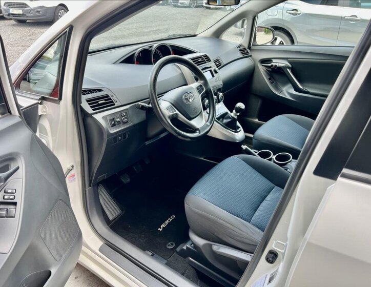Toyota Verso MPV 1,6 l 82 kw