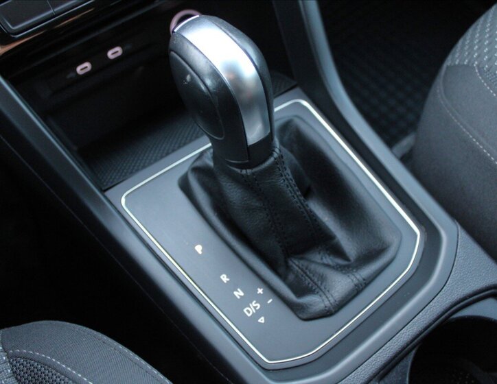 Volkswagen Touran MPV 1,5 l 110 kw