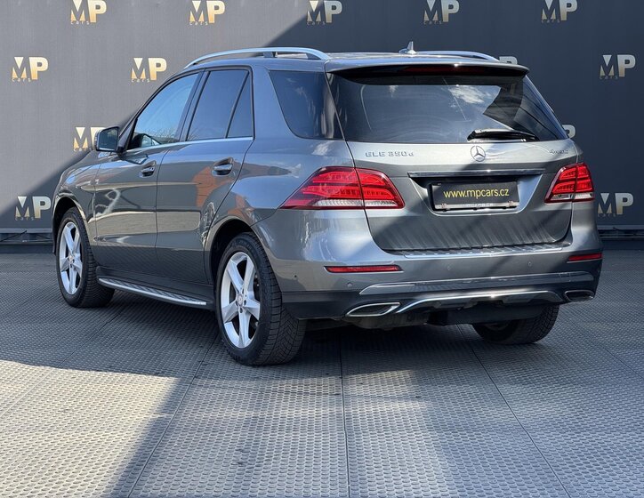 Mercedes-Benz GLE SUV / Terénní 3,0 l 190 kw