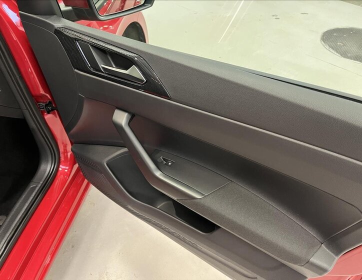 Volkswagen Polo Hatchback 999,0 85 kw