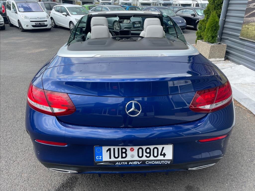 Mercedes-Benz Třídy C Kabriolet 2,1 l 125 kw