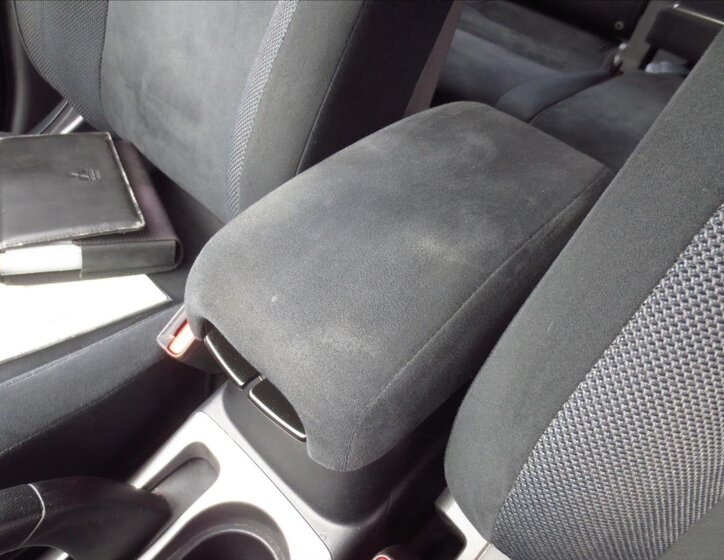 Mitsubishi Outlander SUV / Terénní 2,4 l 125 kw