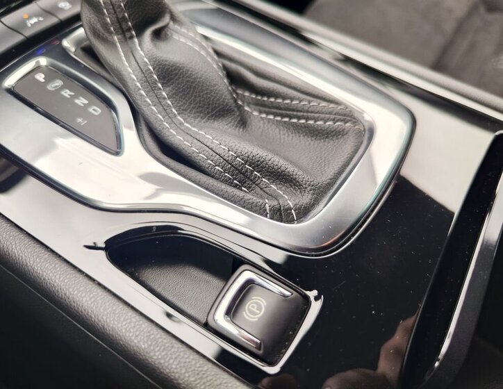 Opel Insignia Kombi 2,0 l 128 kw