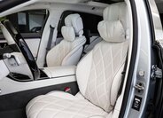 Mercedes-Benz Ostatní Sedan / Limuzína 6,0 l 450 kw