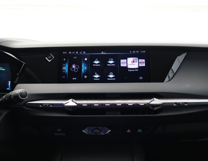 DS Automobiles DS4 Hatchback 1,6 l 132 kw