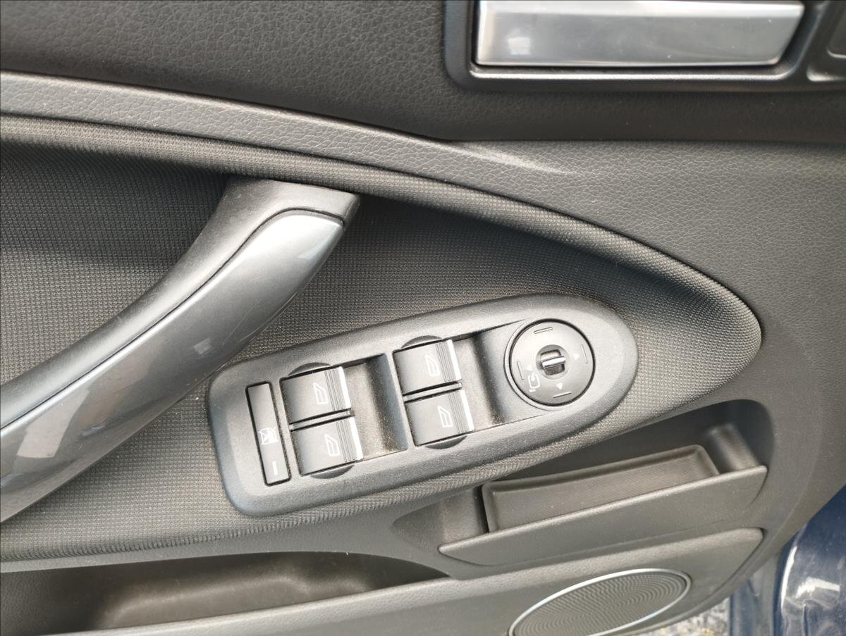 Ford C-MAX Kombi 2,0 l 100 kw