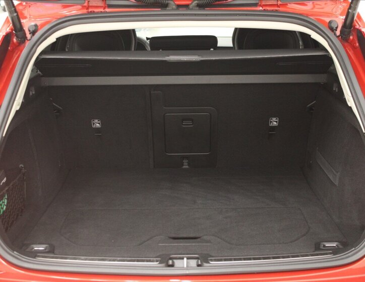 Volvo V60 Kombi 2,0 l 257 kw