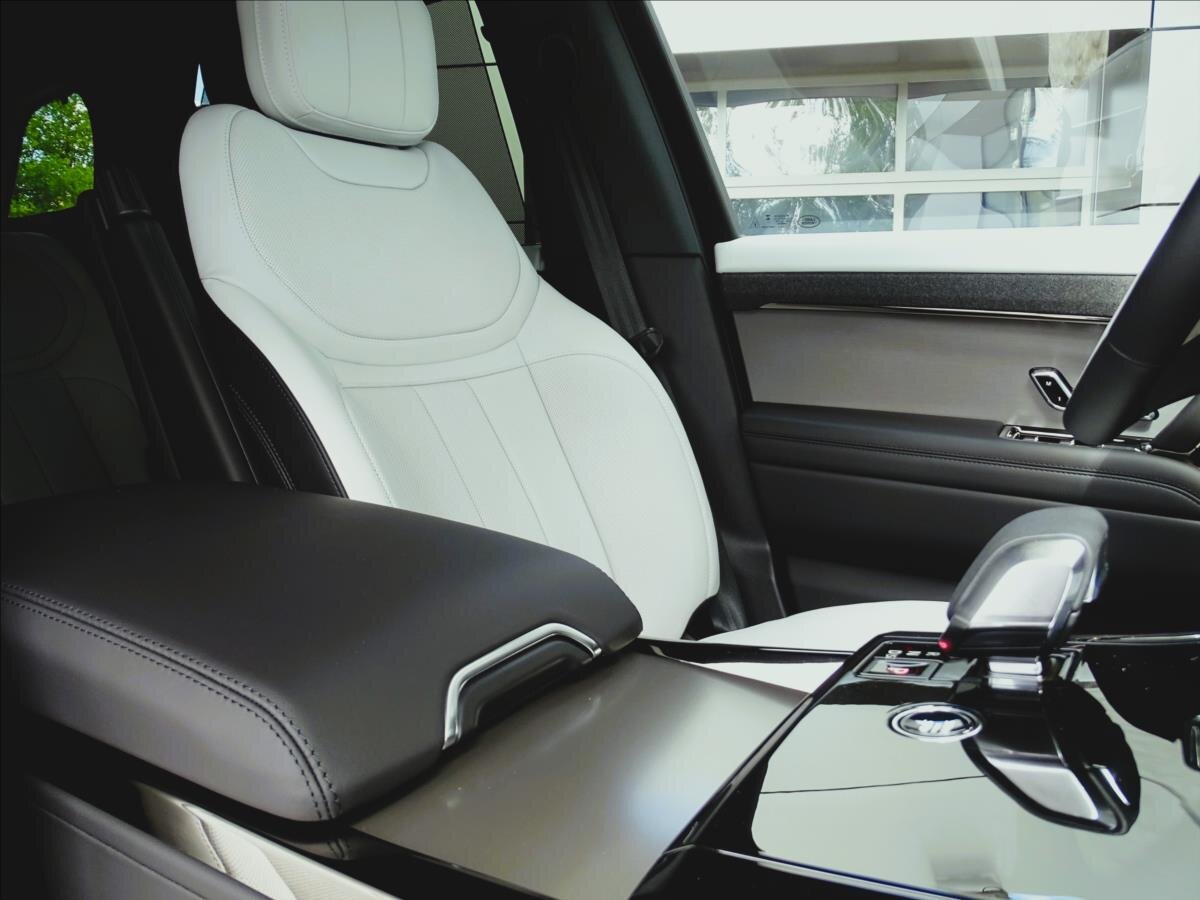 Land Rover Range Rover Sport SUV / Terénní 3,0 l 221 kw