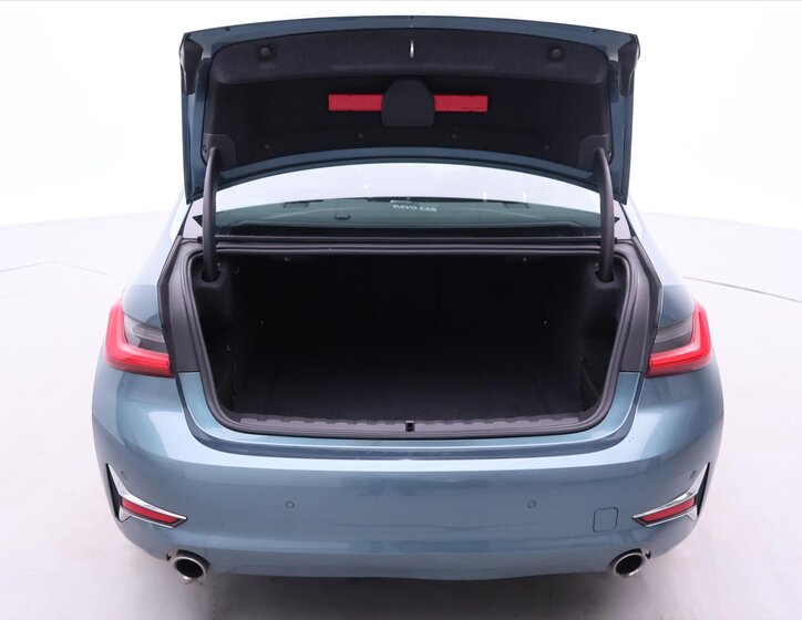 BMW Řada 3 Sedan / Limuzína 3,0 l 195 kw