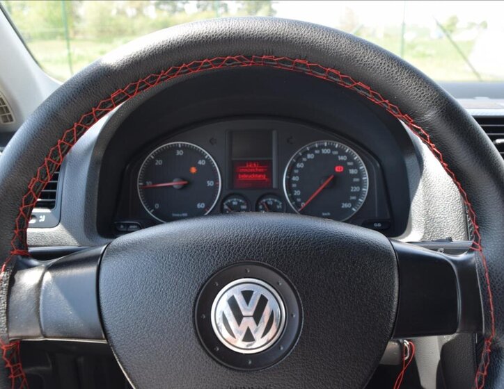 Volkswagen Jetta Sedan / Limuzína 1,9 l 77 kw