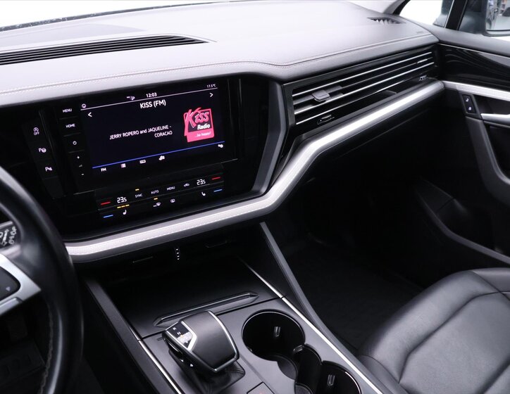 Volkswagen Touareg SUV / Terénní 3,0 l 170 kw