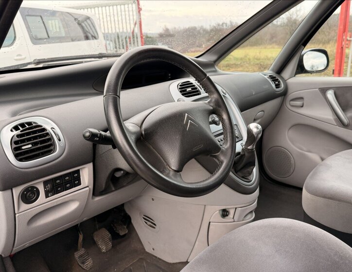 Citroën Xsara Picasso Kombi 1,6 l 80 kw
