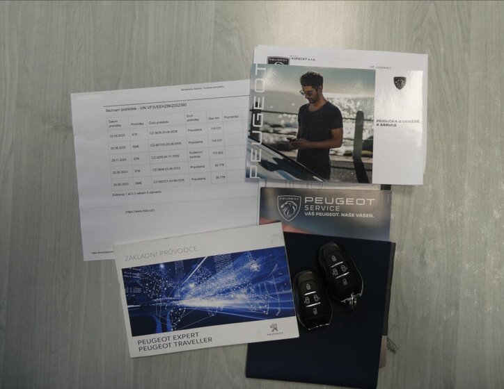 Peugeot Traveller MPV 2,0 l 130 kw