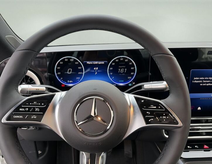 Mercedes-Benz CLA 10