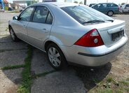 Ford Mondeo Liftback 1,8 l 92 kw