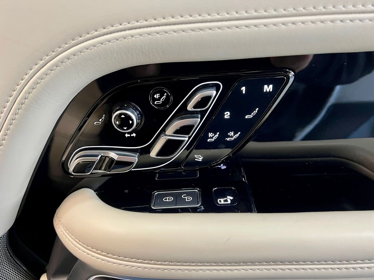 Land Rover Range Rover SUV / Terénní 5,0 l 386 kw