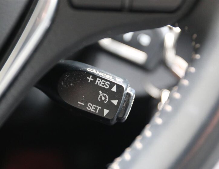 Toyota Auris Kombi 1,6 l 97 kw