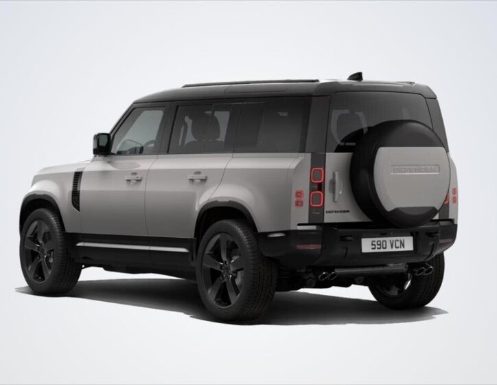 Land Rover Defender 3