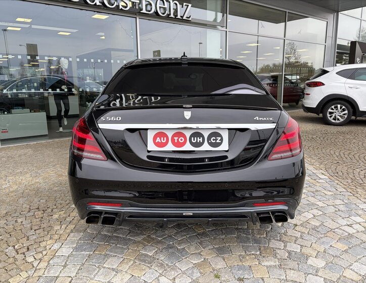 Mercedes-Benz Třídy S Sedan / Limuzína 4,0 l 345 kw