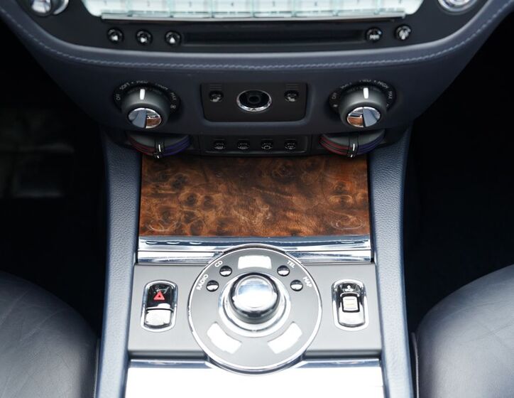 Rolls-Royce Ghost 37