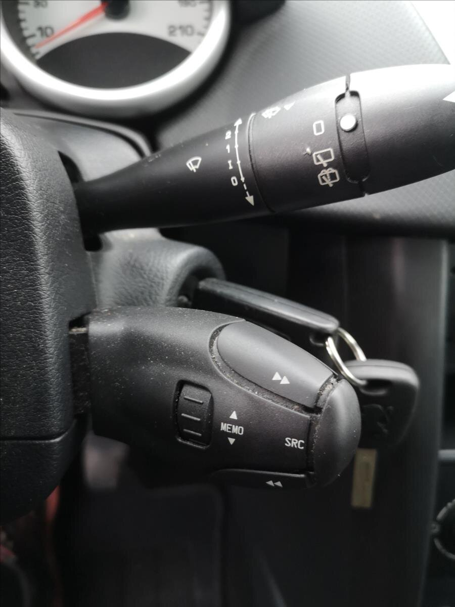 Peugeot 207 Hatchback 1,4 l 54 kw