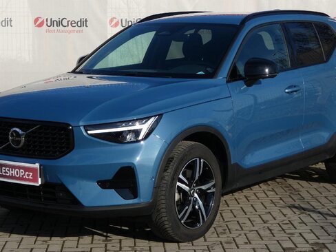 Volvo XC40 SUV / Terénní 2,0 l 120 kw
