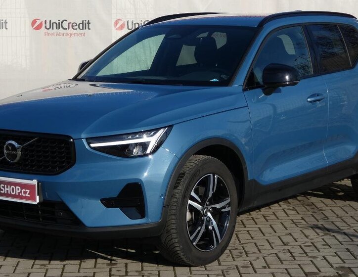 Volvo XC40 SUV / Terénní 2,0 l 120 kw