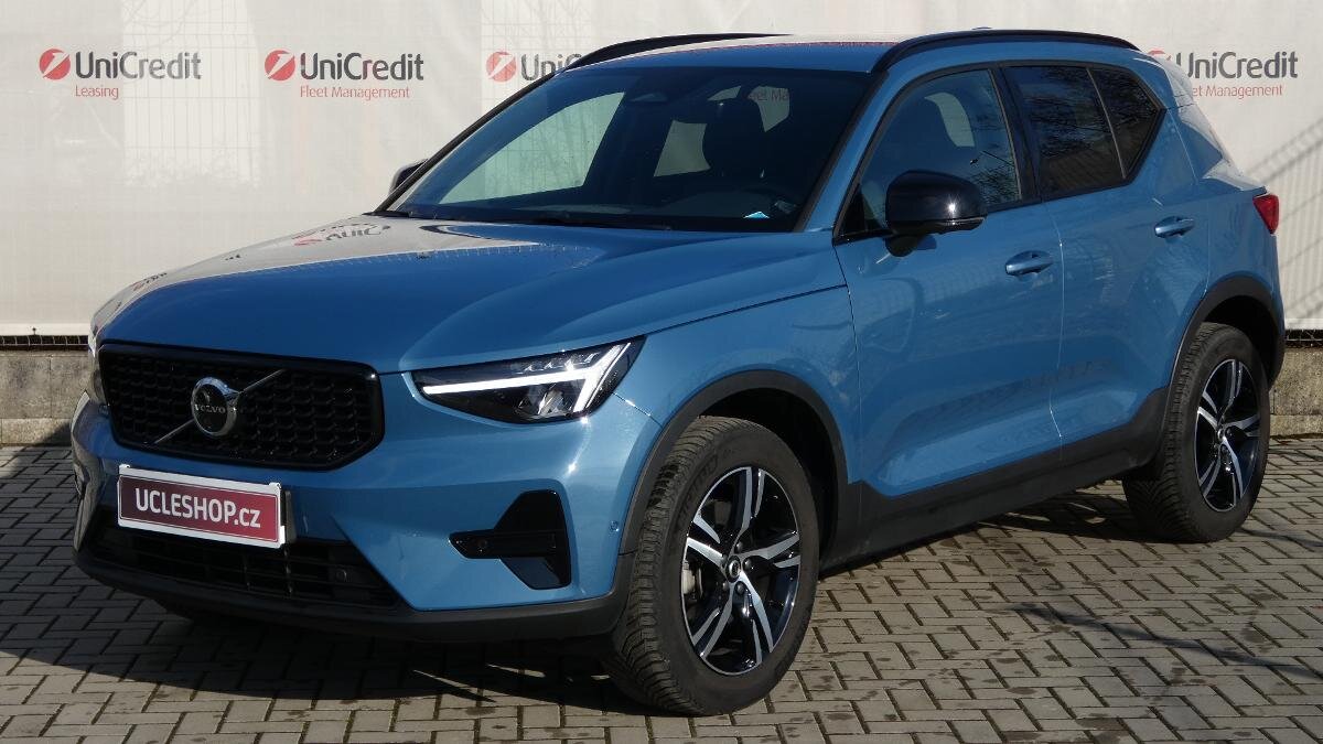 Volvo XC40 SUV / Terénní 2,0 l 120 kw