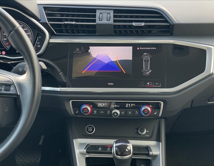 Audi Q3 SUV / Terénní 1,5 l 110 kw