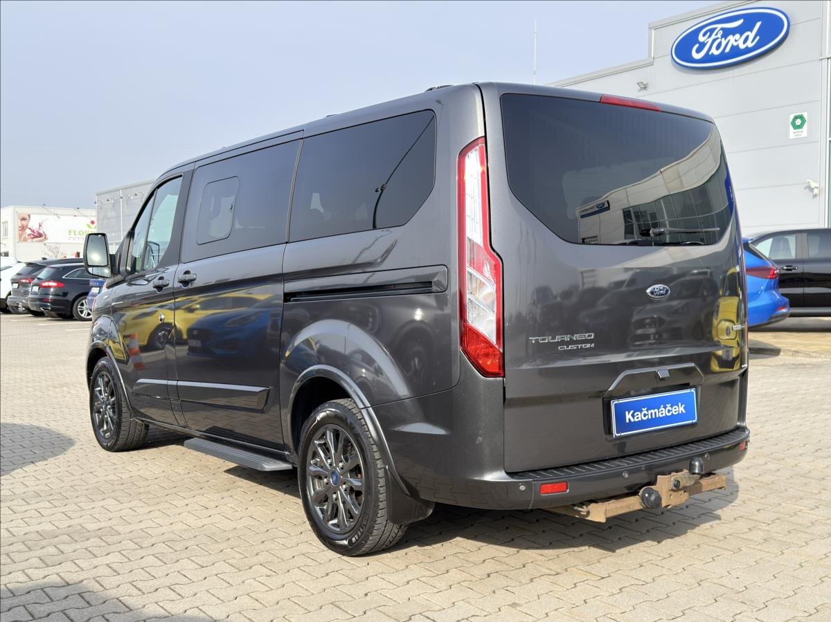 Ford Tourneo Custom MPV 2,0 l 136 kw