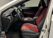 Lexus NX 300h SUV 2,5 l 145 kw