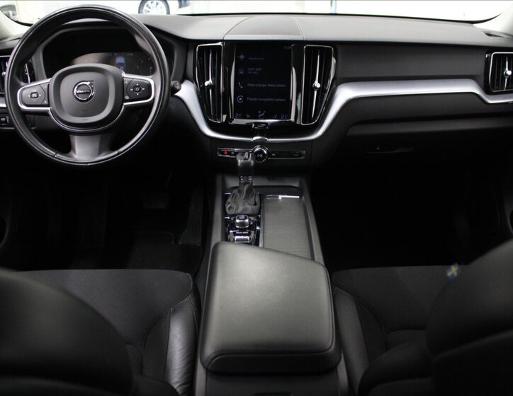 Volvo XC60 SUV / Terénní 2,0 l 184 kw
