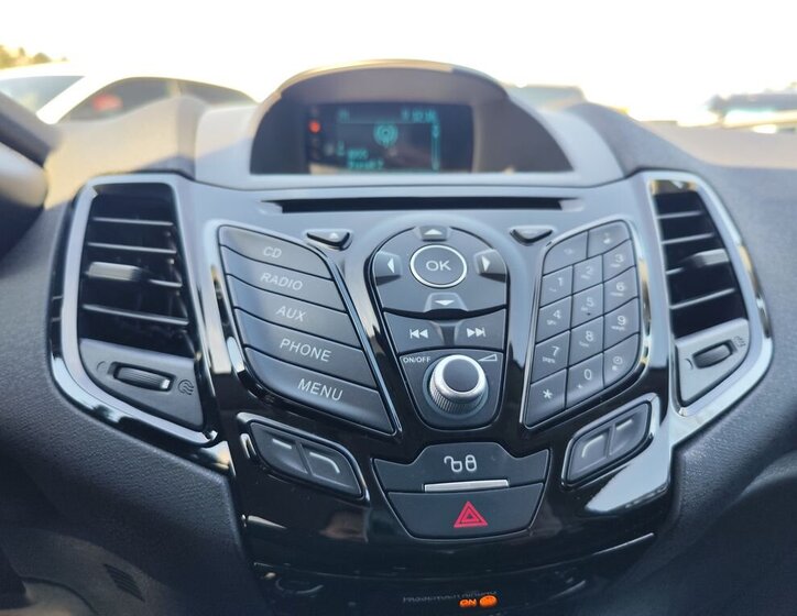 Ford Fiesta Hatchback 998,0 74 kw