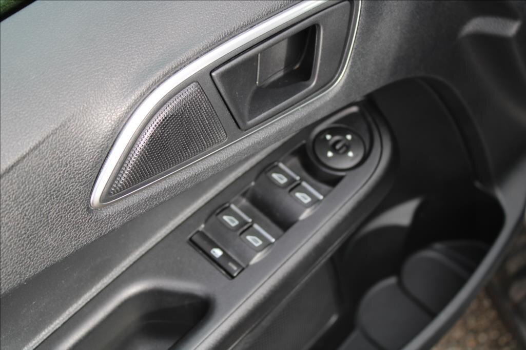 Ford B-MAX Kombi 998,0 74 kw