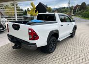 Toyota Hilux 6