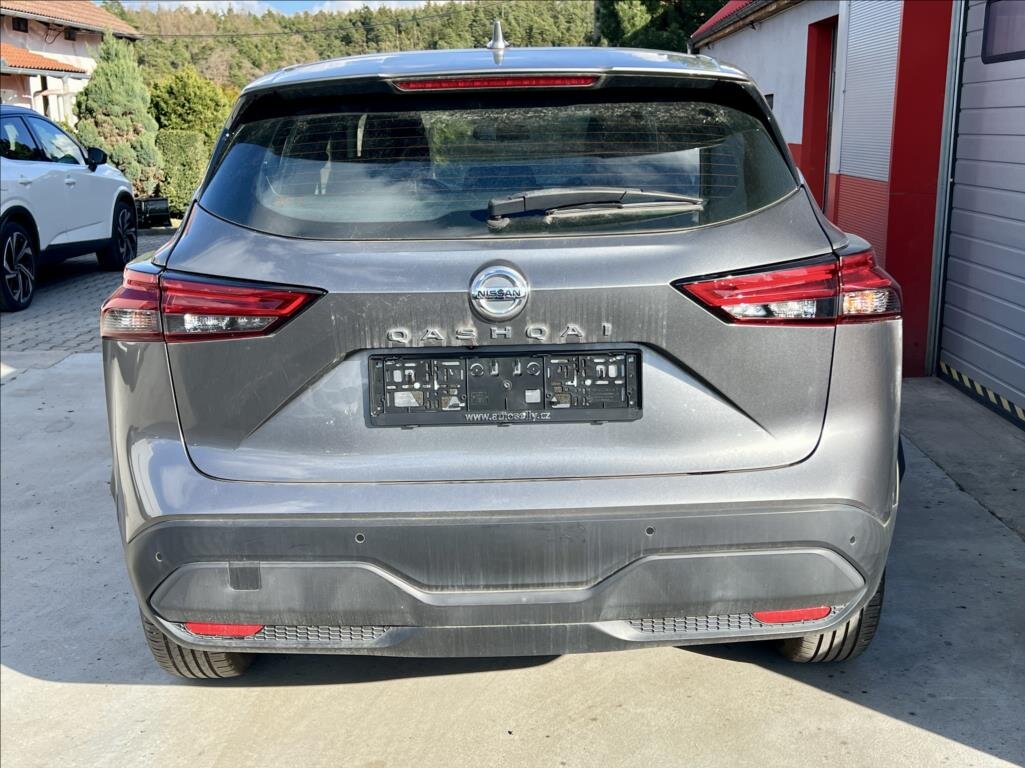 Nissan Qashqai SUV / Terénní 1,3 l 116 kw
